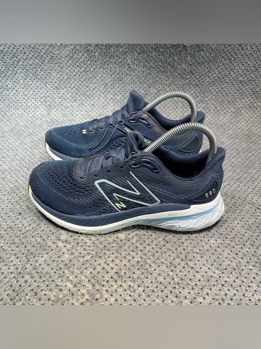 New Balance Fresh Foam 860 Blue Running Shoes Size 6.5 Women’s
